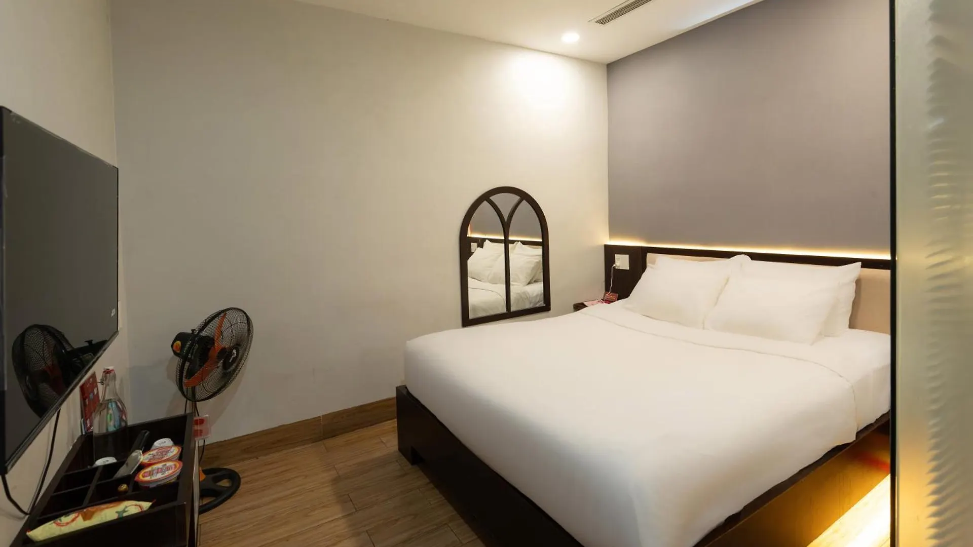Dao Tien Hotel - Le Van Huu Da Nang Vietnam