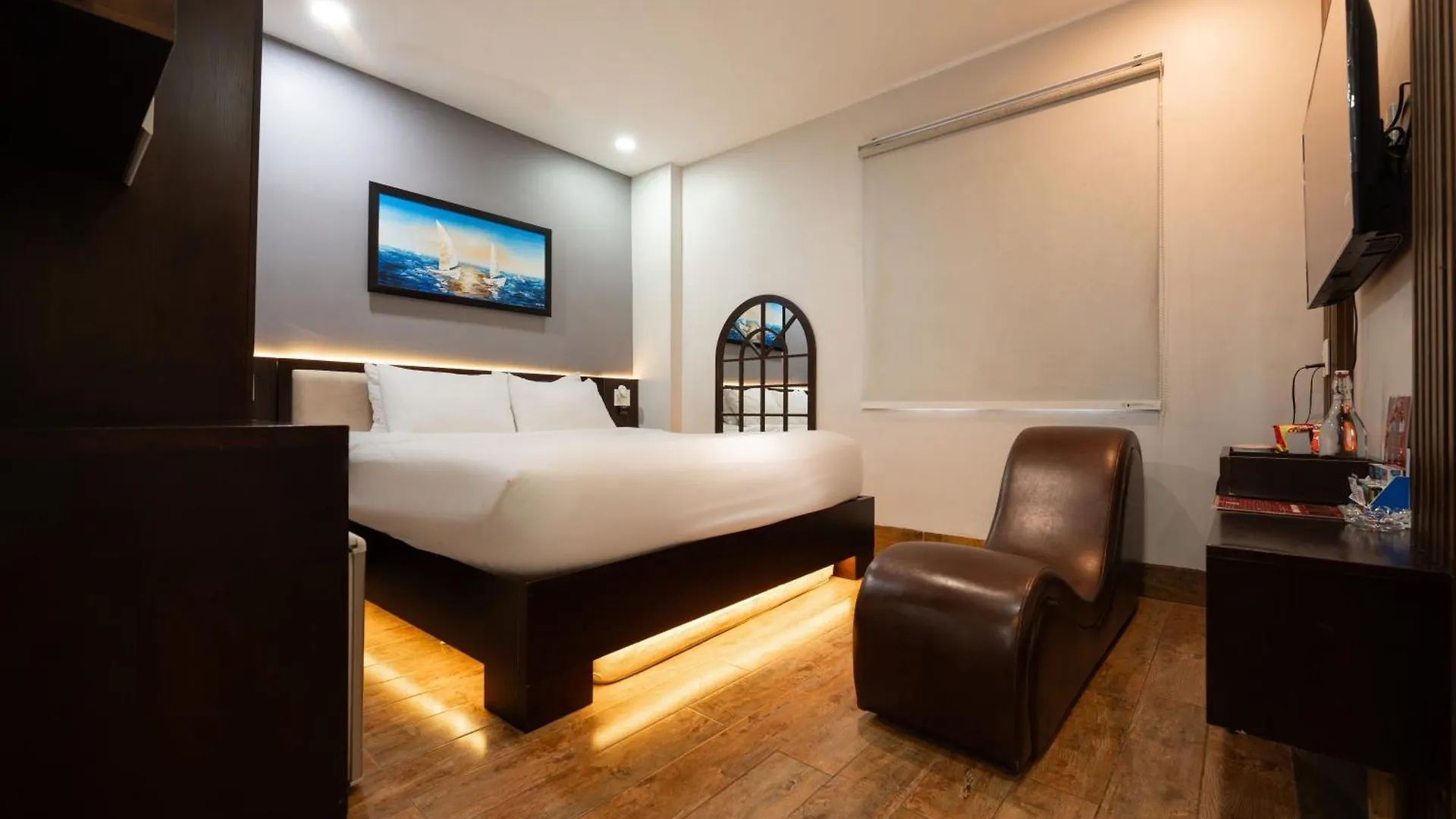 Dao Tien Hotel - Le Van Huu Da Nang 0*,